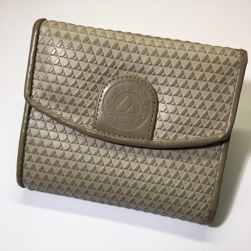 Vintage Liz Claiborne Wallet